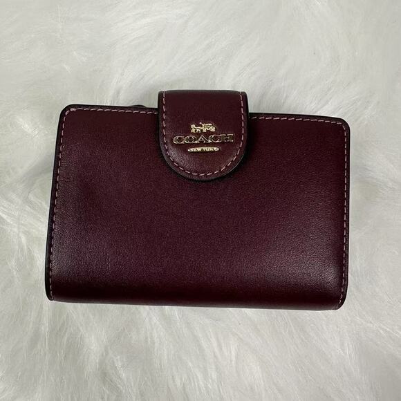 COACH Medium Corner Zip Wallet In Refined Leather Gold/Merlot CR791 NWT - Picture 1 of 5